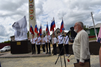 В Богучаре открыли памятник пионерам и комсомольцам